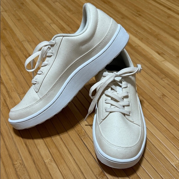 ALLBIRDS Women's Plant Pacers - Picture 1 of 7